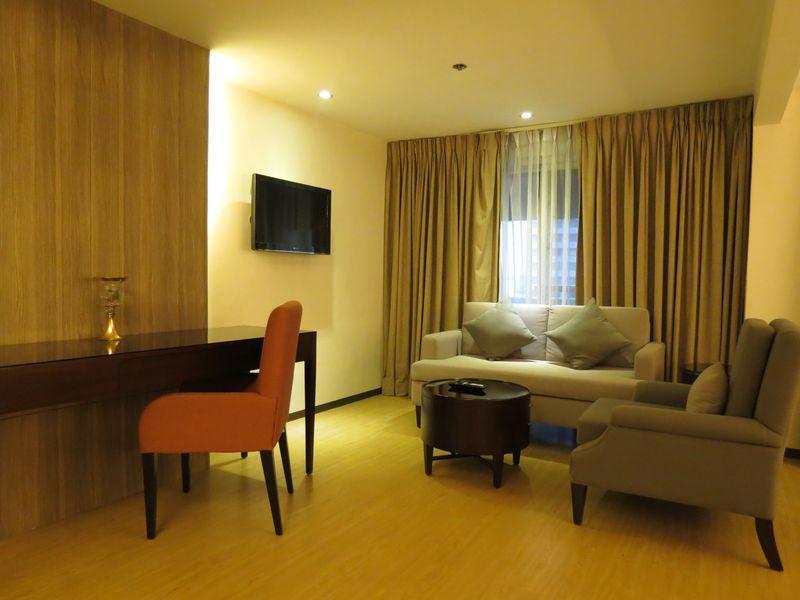 Imperial Palace Suites Ciudad Quezon Exterior foto
