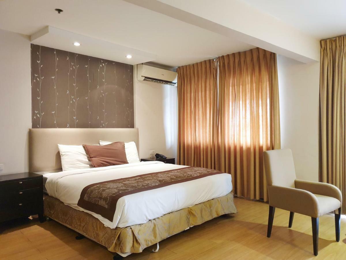 Imperial Palace Suites Ciudad Quezon Exterior foto